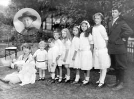 Malkin children in garden of Mr. Langlois at 1273 Barclay Street : Summer 1915