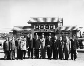 Group portrait of officials