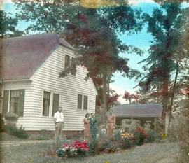 [Jean and family visit John and Edna Davidson at 3408 West 33rd Avenue ("Braereach No. 2&quo...