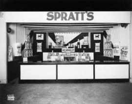 Spratt's display of pet foods