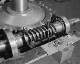 Damage to reduction gear "E" pan stirrer