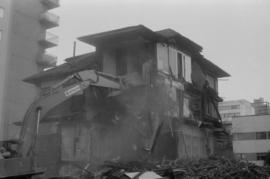 Demolition of Burrard St. VGCC [Vancouver Gay and Lesbian Community Centre]