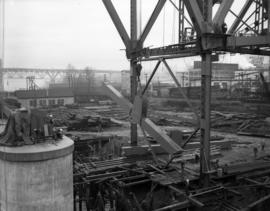 Steel closure to M7.