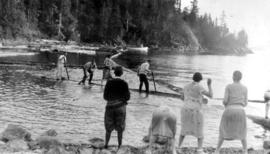 The trip to the Shaw's, Gambier Island : The adventurers nearing home