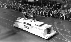 Aylmer Honey Drop Peas float at the Exhibition Parade