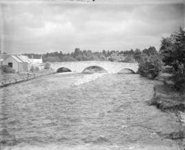 [Unidentified river]