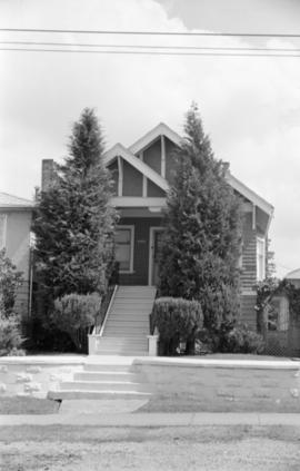 1952 Lakewood Drive