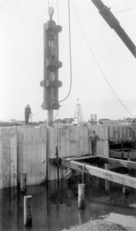 [Ballantyne Pier under construction]