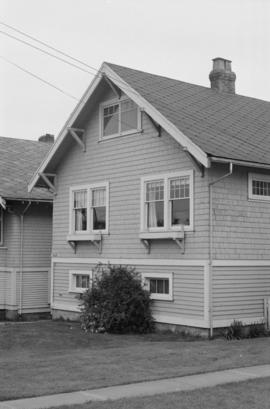 [House at 948, street unidentified]