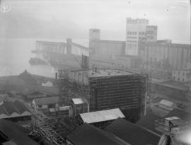 Construction of raw sugar bin: exterior view