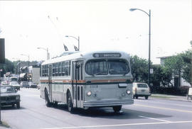[B.C. Transit bus - No. 9 Broadway]