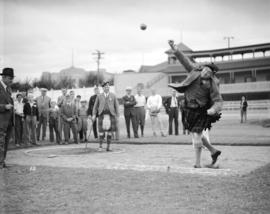 Caledonian Games [shot-put]