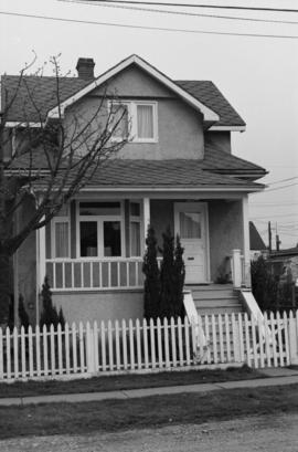 [4162 Windsor Street]