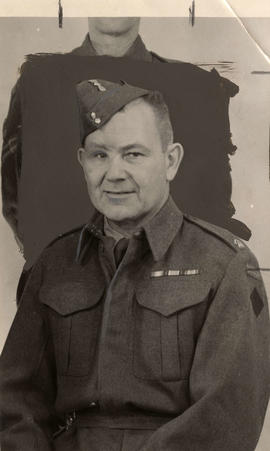 Oscar Orr in military uniform