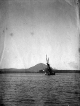 [The S.S. "Cutch" foundering 25 miles south of Juneau]