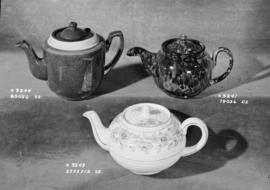 Storey and Campbell : 3 teapots