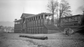 [English Bay bathhouses]