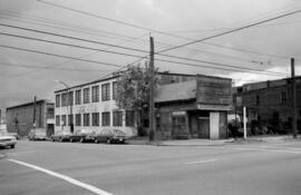 [Buildings at Powell Street and Jackson Avenue intersection]