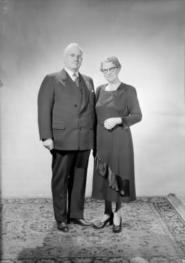 Mr. and Mrs. McKay, City Hall, Vancouver