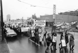 [Anti-war demonstration organized by the Coordinating Committee to end the war in Vietnam]