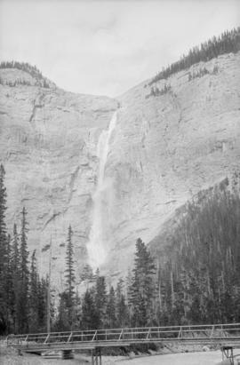 Takkakaw Falls : Yoho National Park