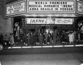 Crowds at the 5th Avenue Theatre, Seattle