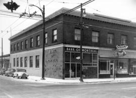 [Exterior of the Bank of Montreal on the southwest corner of 41st Avenue and West Boulevard]