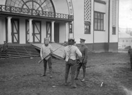 29th Battalion and Yukon Detachment ["Pugil stick" training to instruct in use of rifle...