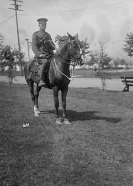 [Mounted soldier, 68th Canadian Field Artillery]
