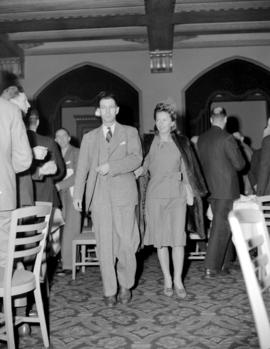 Barbara Stanwyck [at the] Board of Trade 4th Victory Loan Campaign