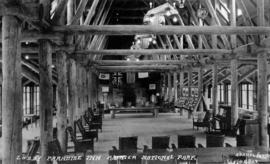 In Mount Rainier Park : Lobby of Paradise Inn