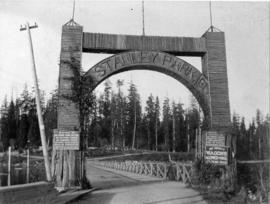 Main entrance [arch to Stanley Park] foot of Georgia St.