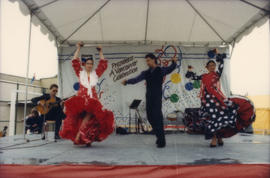 Mosaico Flamenco performing on Chevron Stage