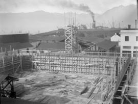 Construction of raw sugar bin: wall forms