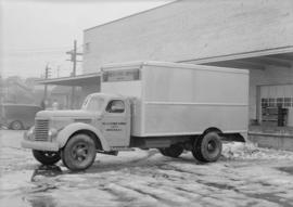 Aluminum Co. of Canada : Slade and Stewart truck