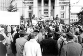 [Anti-war demonstration organized by the Coordinating Committee to end the war in Vietnam]