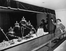 Replicas of crown jewels on exhibition, David Spencer Ltd.