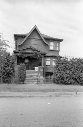1975 Ferndale Street