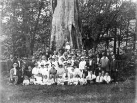 [South Vancouver Municipal employees and families picnic]