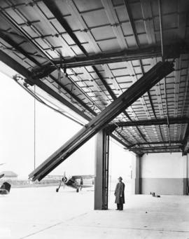 [Job no.] 605 : additional work to hangar, Civic Airport, Sea Island