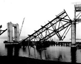 No. 4 [Collapse of Second Narrows bridge]