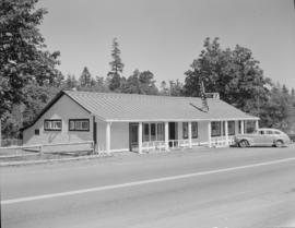 Bowser Inn, Vancouver Island