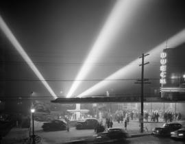 Dueck Chev. Garage Broadway : night with spot lights