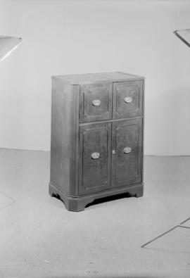 The T. Eaton Co. : furniture 20 pieces [bar cabinet]