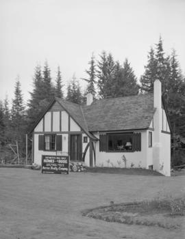 Hudson's Bay Co. Advertising Dept. : model house Capilano Highlands