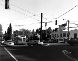 Bus at 16th and Dunbar