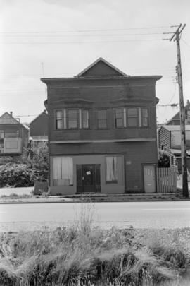 W. 6th Avenue, tenement