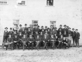 [Employees and some children of the Columbia River Lumber Company]