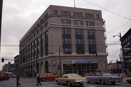 [2 West Hastings - Bank of Montreal]