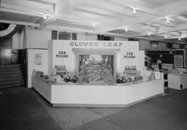 Clover Leaf : booth at P.N.E.